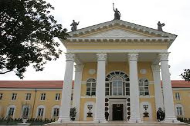 Artists respond to the call of the Ministry of Culture, for 2021 submitting 240 projects