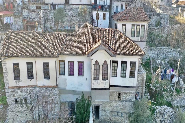 Berat, stanovi „Spomenik kulture“ su restaurirani