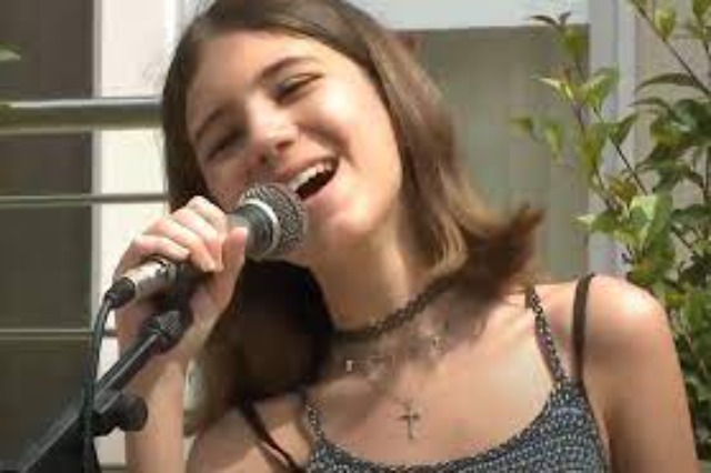 Ana Kodra, the youngest Albanian talent, singer and songwriter