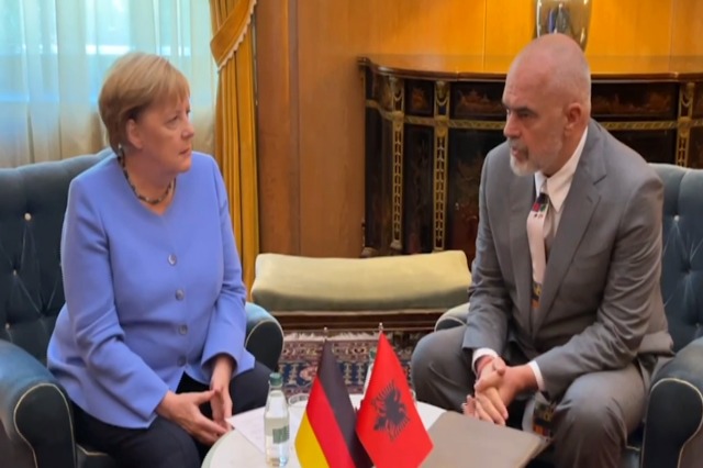Pm Rama and Chancellor Merkel finish their meeting, they will head at Tirana Business Park