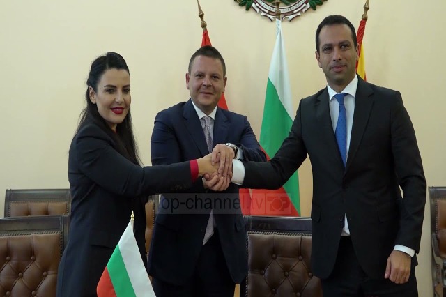 3 countries sign the memorandum for the 8th corridor! Albania, Macedonia and Bulgaria will lobby for funds