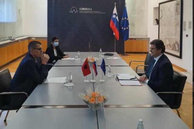 "Albania, ready to sit at the table of the first Intergovernmental Conference" / Chief Negotiator Mazi visits Slovenia